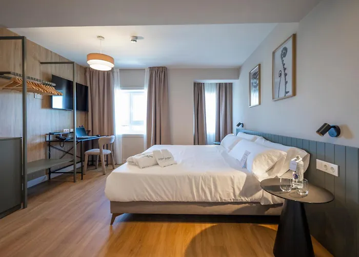 Snoe Porta Das Fragas فندق A Capela