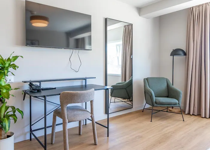 Snoe Porta Das Fragas 3* A Capela